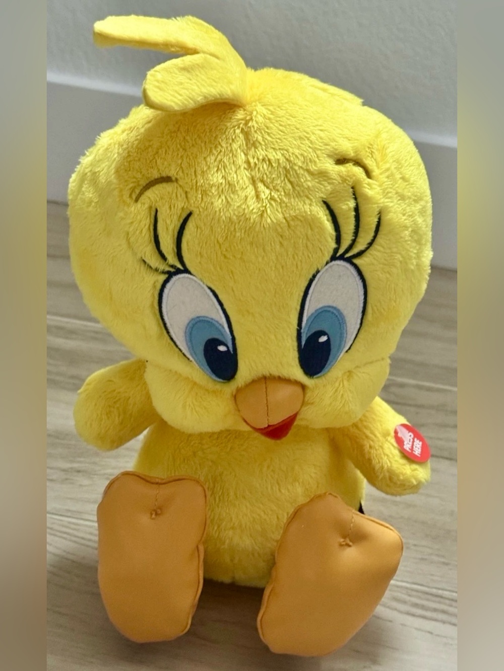 Looney Tunes Plush Talking Animated Tweety 80 Years of Tweety Tested Works 2022